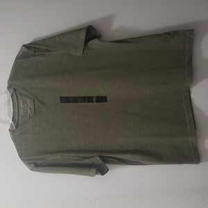 NWT Mens Casual Banana Republic Mediumweight Comfortable 100% Cotton V-neck Tee